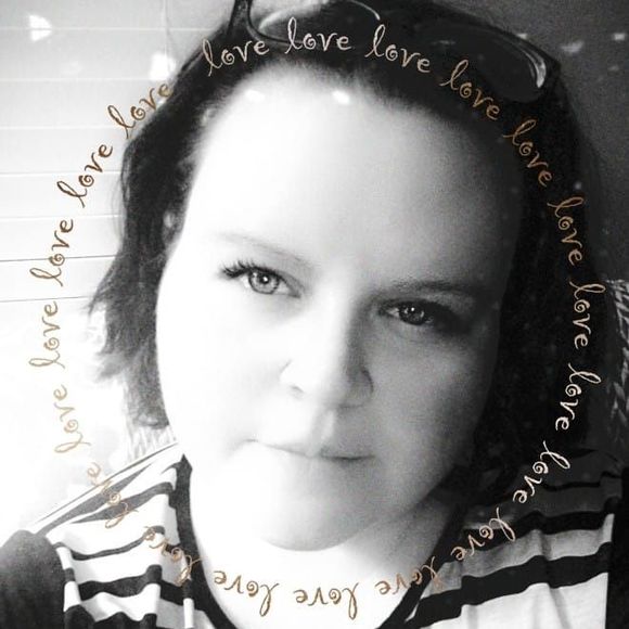 Meet your Posher, Mandygail - Picture 1 of 1